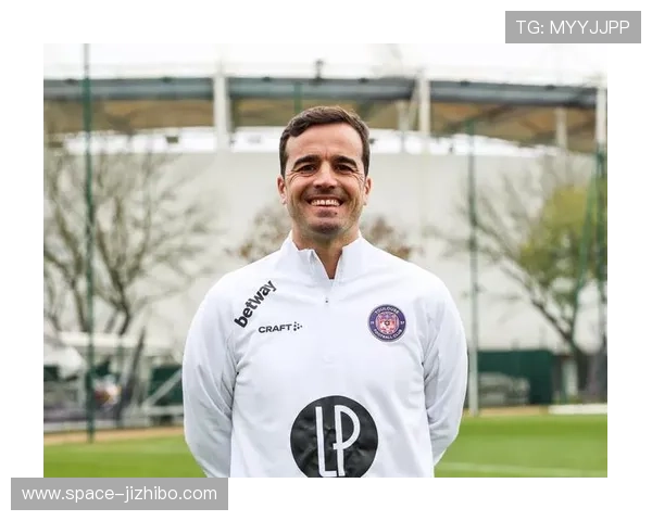 西班牙助教谈门将选择难题，乔安-加西亚成长受肯定