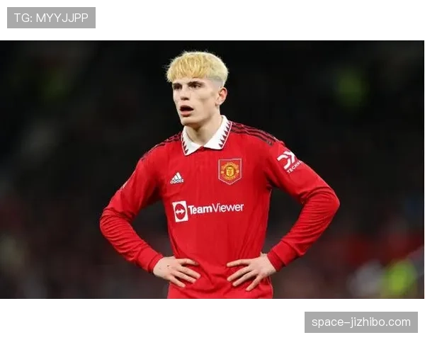 曼联紧盯伯恩茅斯19岁前锋克鲁皮，同时追逐两位16岁超新星